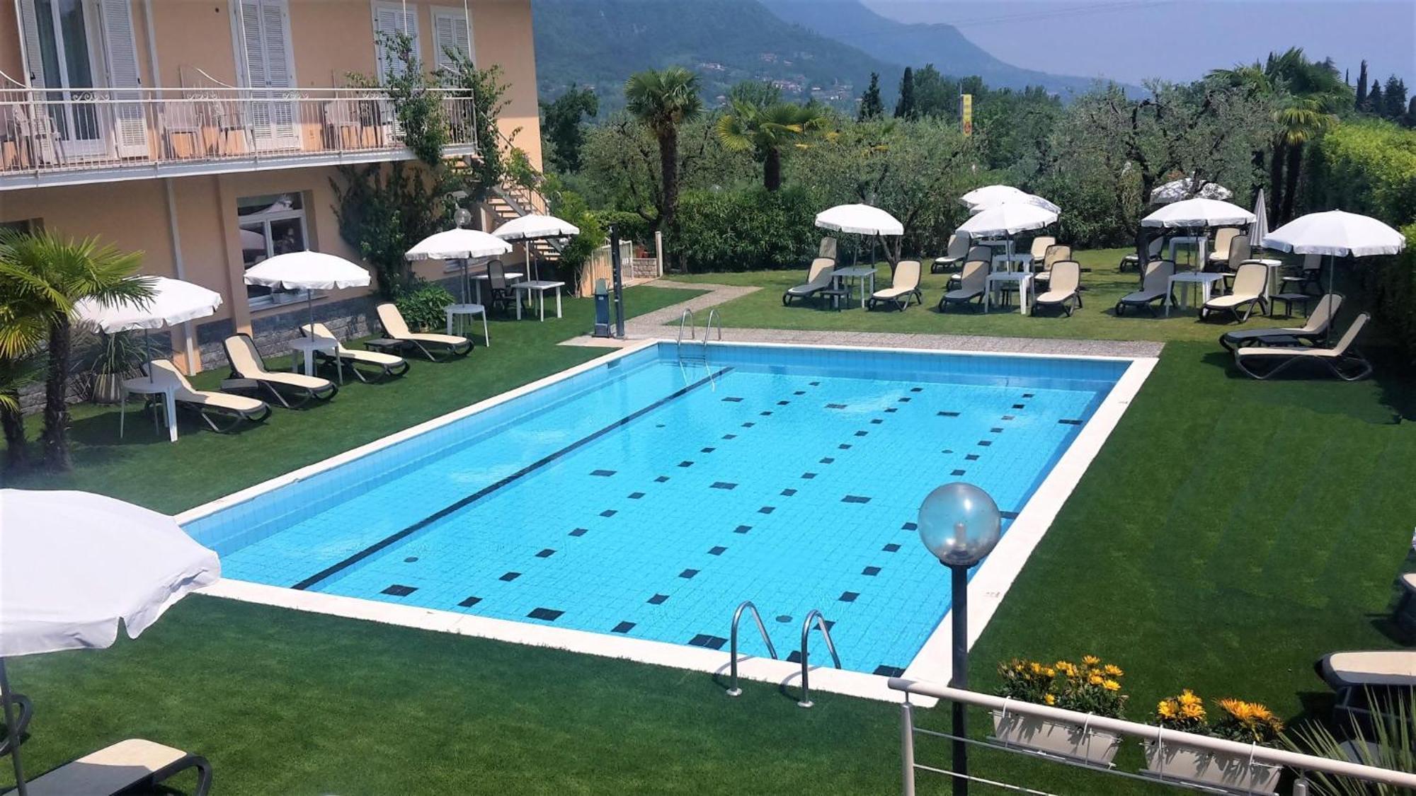סאלו Hotel Panoramica מראה חיצוני תמונה